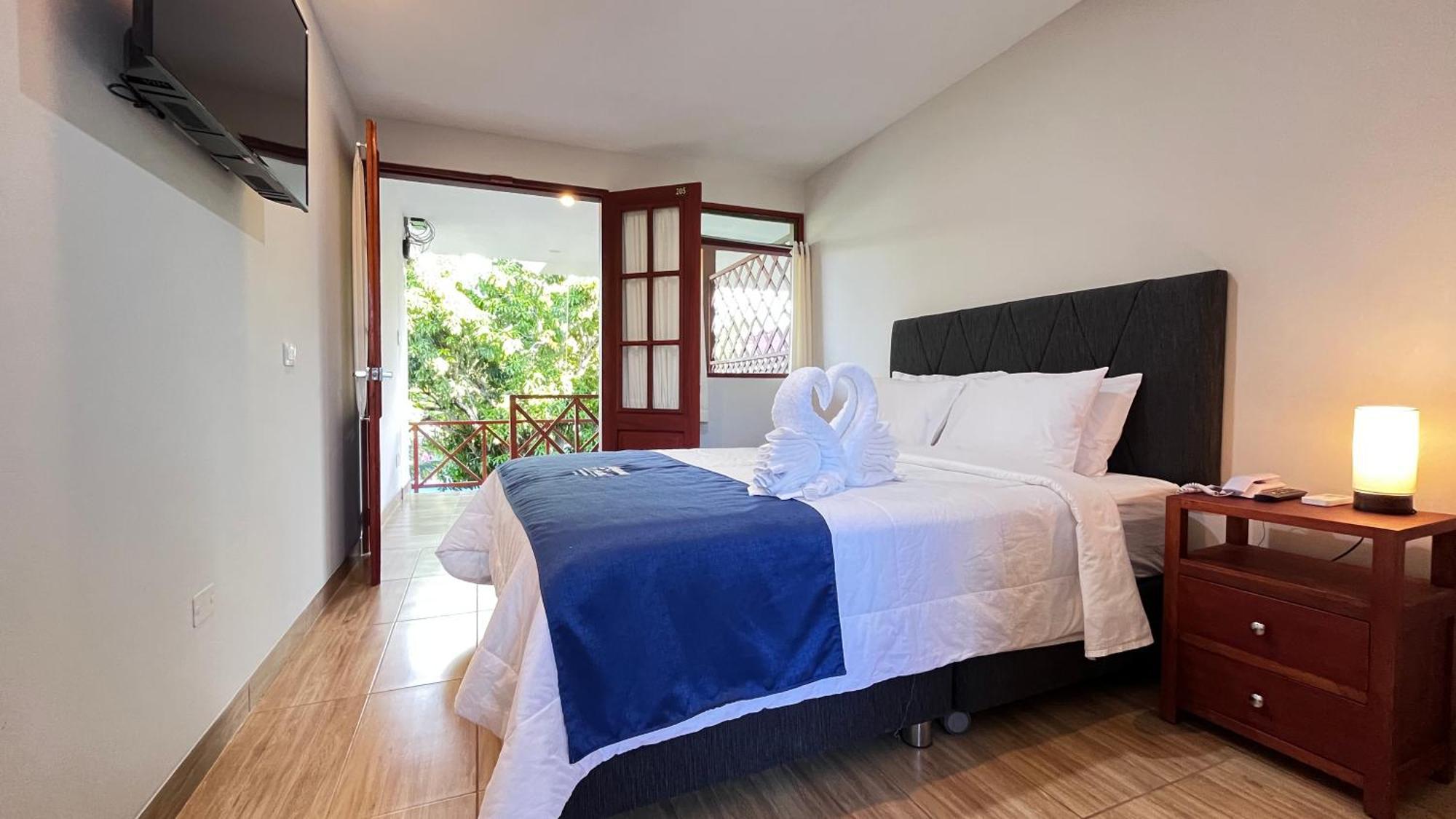 Laguna Azul Hotel & Suites Sauce エクステリア 写真