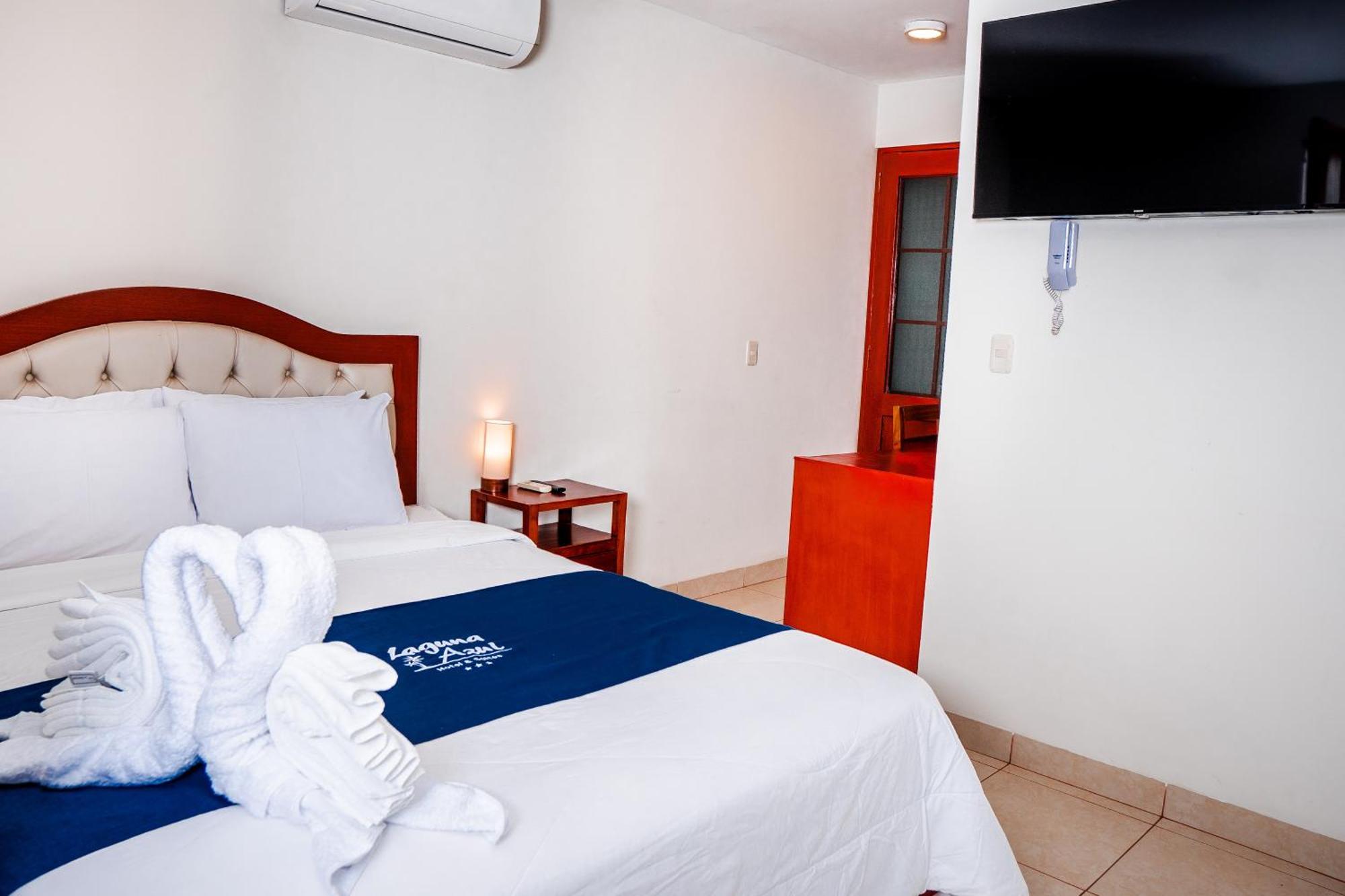 Laguna Azul Hotel & Suites Sauce エクステリア 写真