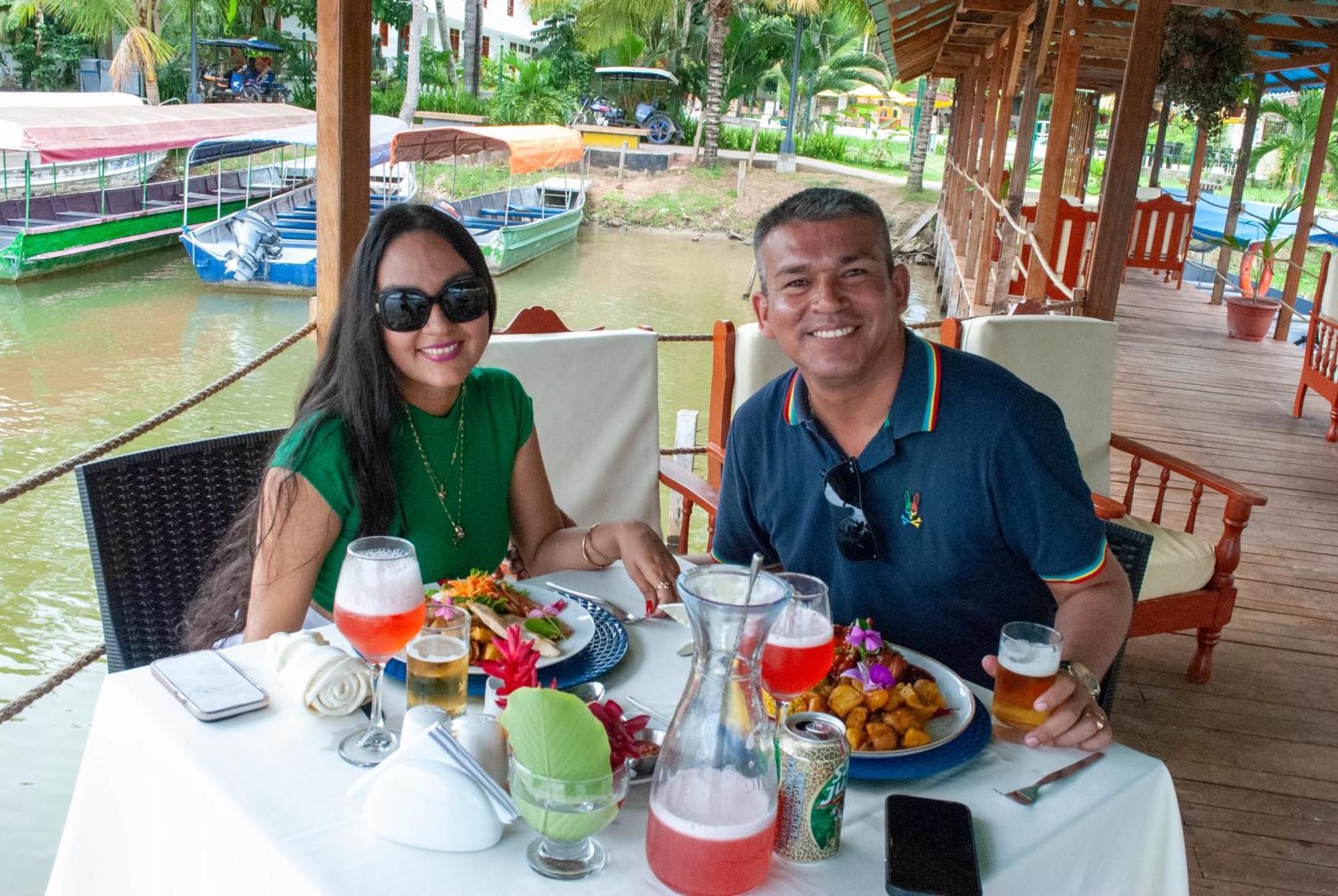 Laguna Azul Hotel & Suites Sauce エクステリア 写真